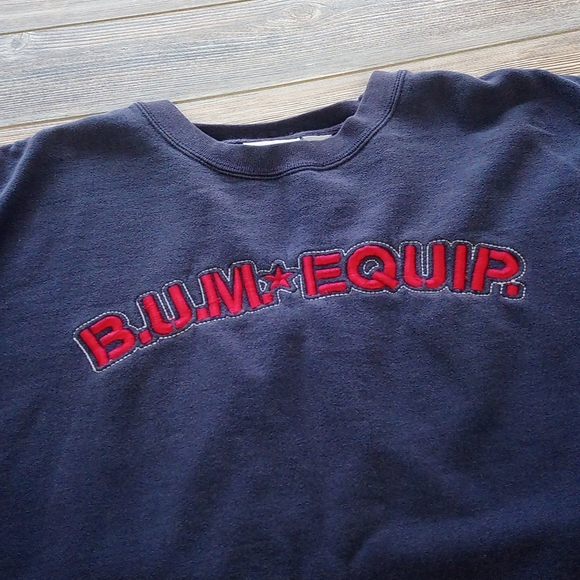 Logo Embroidered Crew Neck Pullover Cozy Sweater Top - Picture 5 of 11